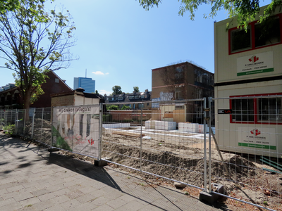 915139 Gezicht op de verbouwing van het schoolgebouw Rubenslaan 91 te Utrecht, dat vanaf 2026 onderdak gaat bieden aan ...